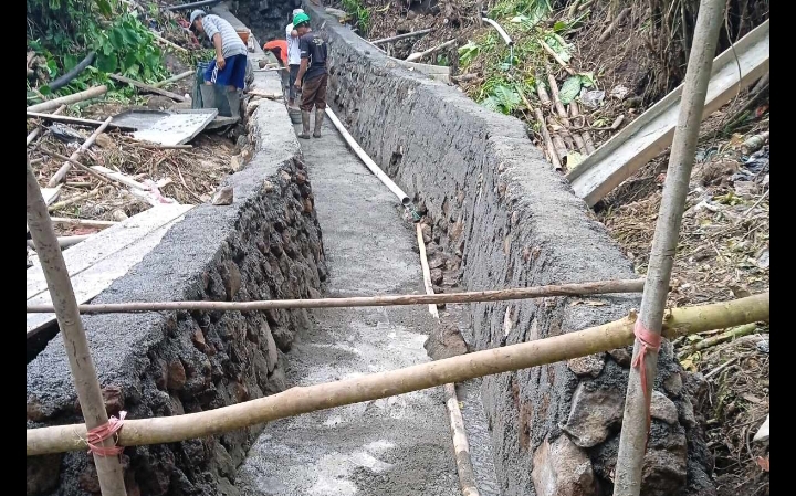 Pembangunan Pengerjaan Fisik Dikerjakan Pemdes Towuntu Timur