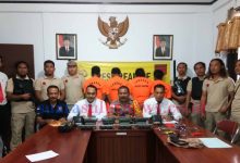 Empat pelaku (baju orange) yang berhasil diamankan oleh tim Polres Sangihe