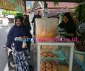 Penjual Kue Raup Keuntungan Ratusan Ribu Perhari