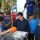 Kunjungi Korban Banjir Walikota Vicky Lumentut Bantu Siapkan Nasi Bungkus