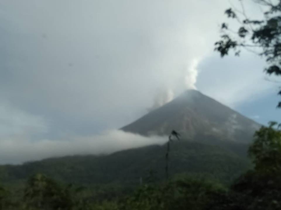 Status Gunung Api Karangetang menjadi level III Siaga pada 20 desember 2018